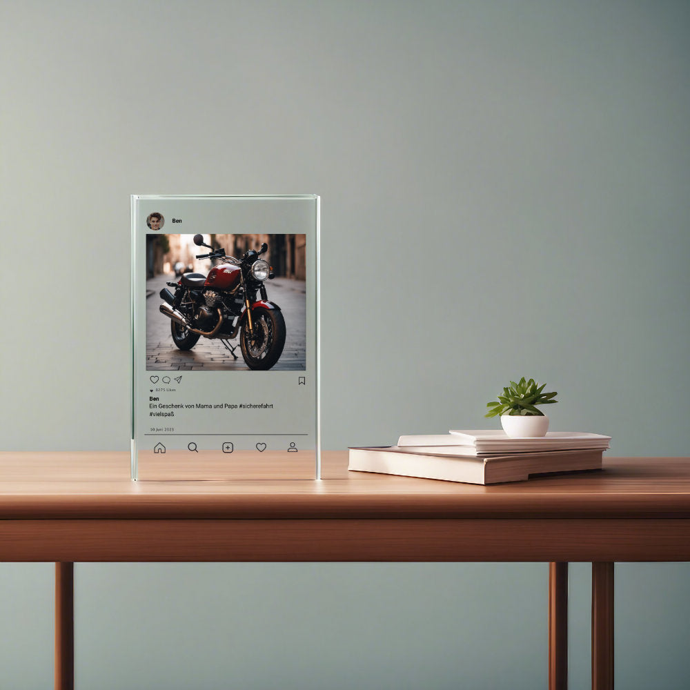 Social Media Post Acrylglas Motorrad personalisierbar mit Foto & Text