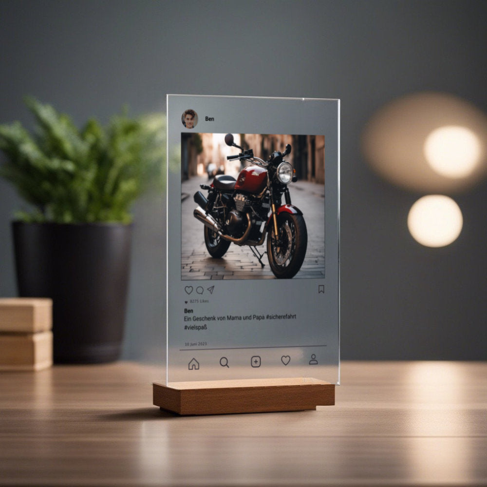 Social Media Post Acrylglas Motorrad personalisierbar mit Foto & Text
