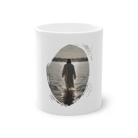 Weisse Tasse Jesus auf dem Wasser