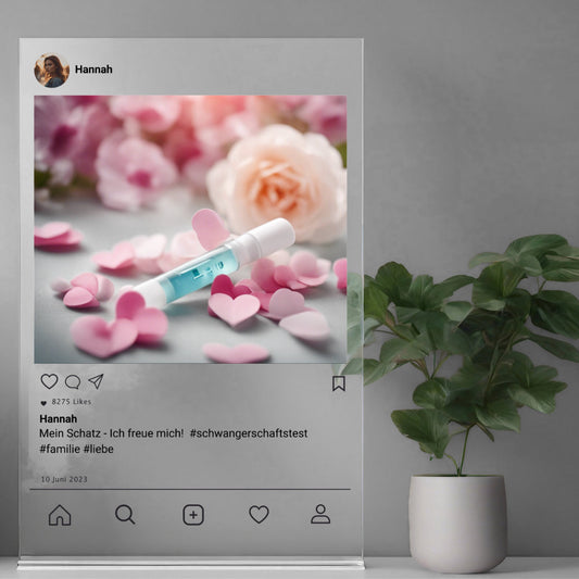 Social Media Post Acrylglas Schwangerschaftstest personalisierbar mit Foto & Text