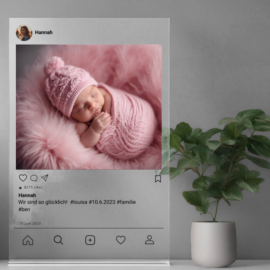 Social Media Post Acrylglas zur Geburt personalisierbar mit Foto & Text